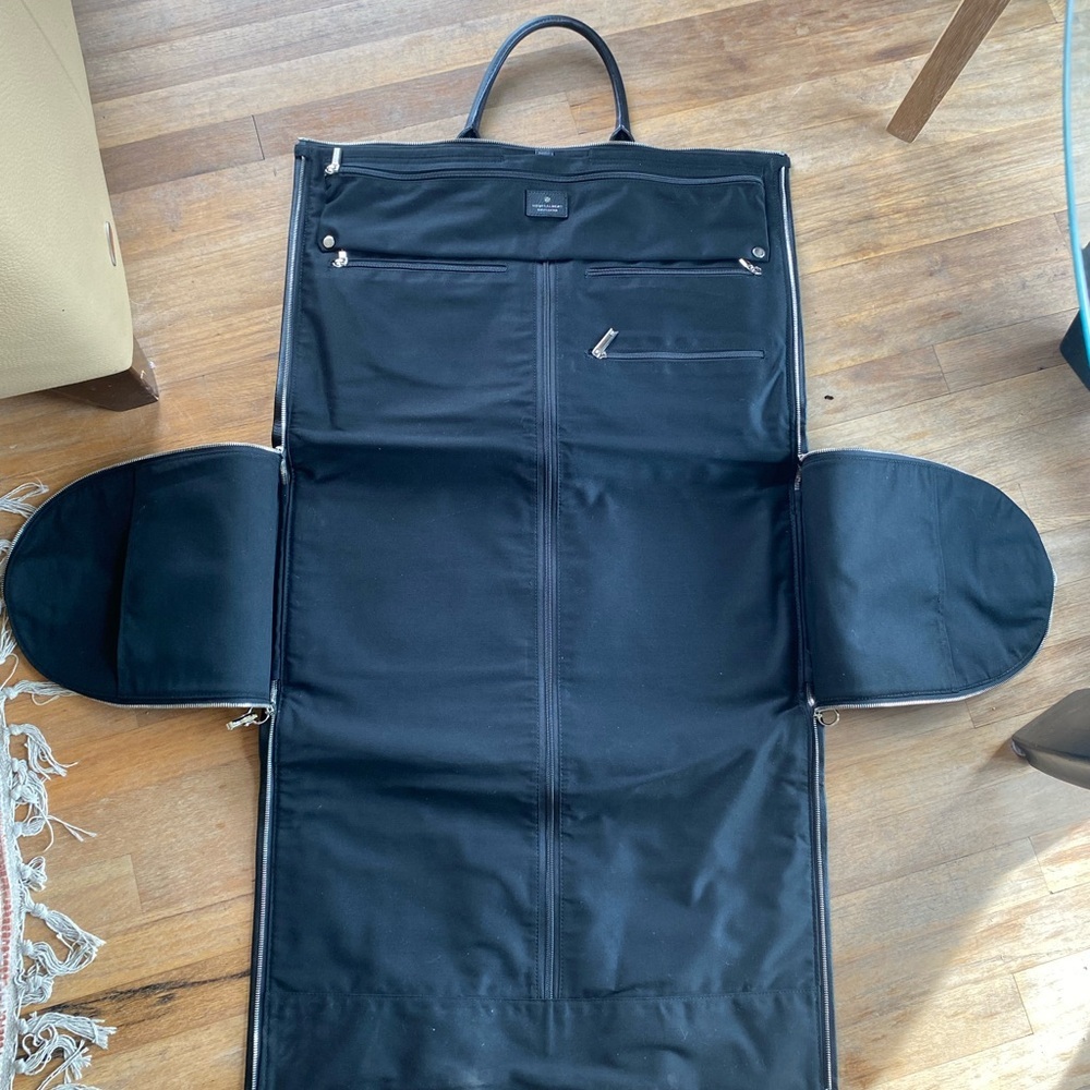 HOOK + ALBERT premium leather garment weekender - Picture 5 of 12